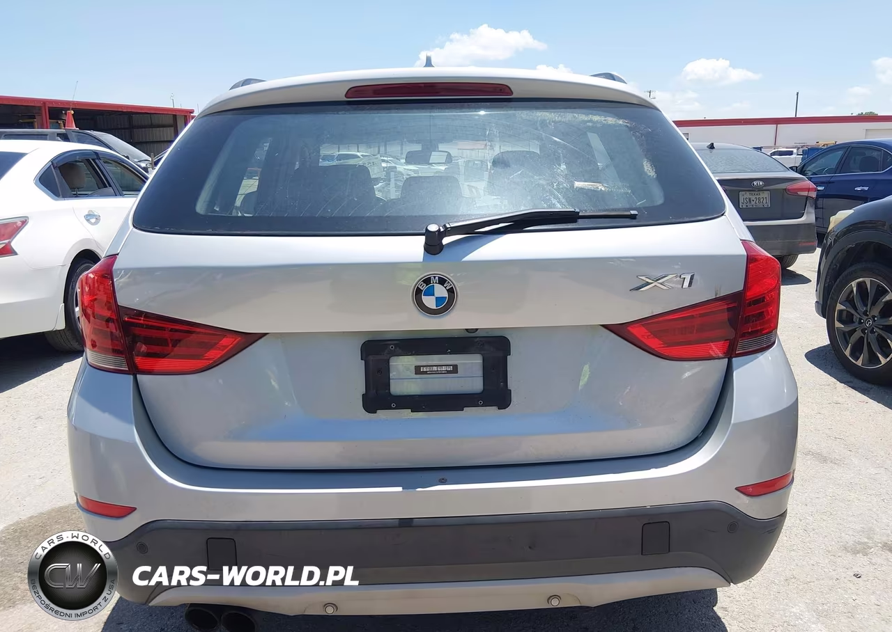 2015 BMW X1 xDrive35I VIN:WBAVM5C54FVV94499 - 16