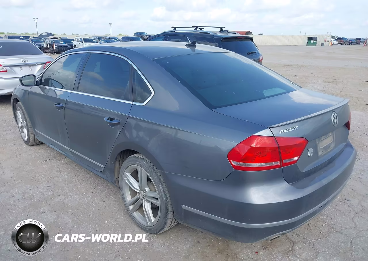2014 Volkswagen Passat 2.0L Tdi Sel Premium VIN:1VWCN7A35EC039315 - 3