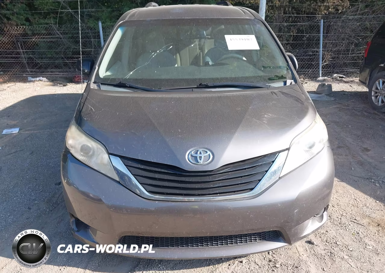 2011 Toyota Sienna Le V6 VIN:5TDKK3DC4BS089841 - 12