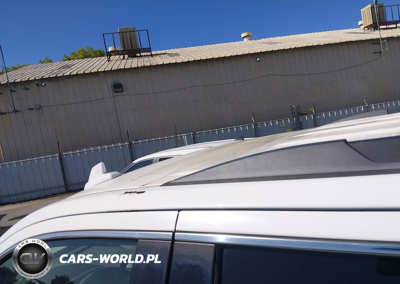 2017 Chevrolet Tahoe Ls VIN:1GNSKAEC6HR296877 - 13