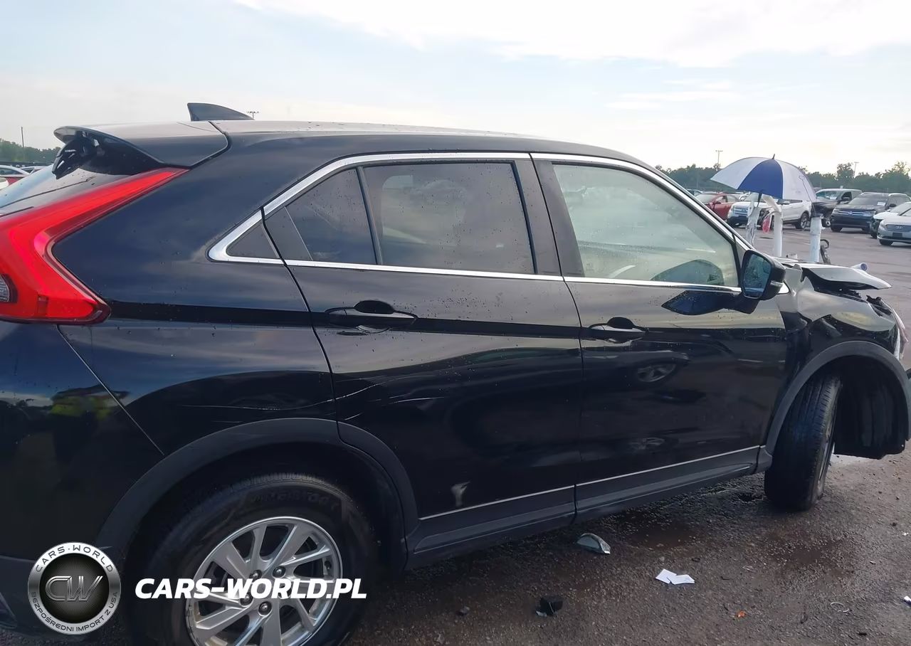 2018 Mitsubishi Eclipse Cross Es VIN:JA4AT3AA7JZ050017 - 13