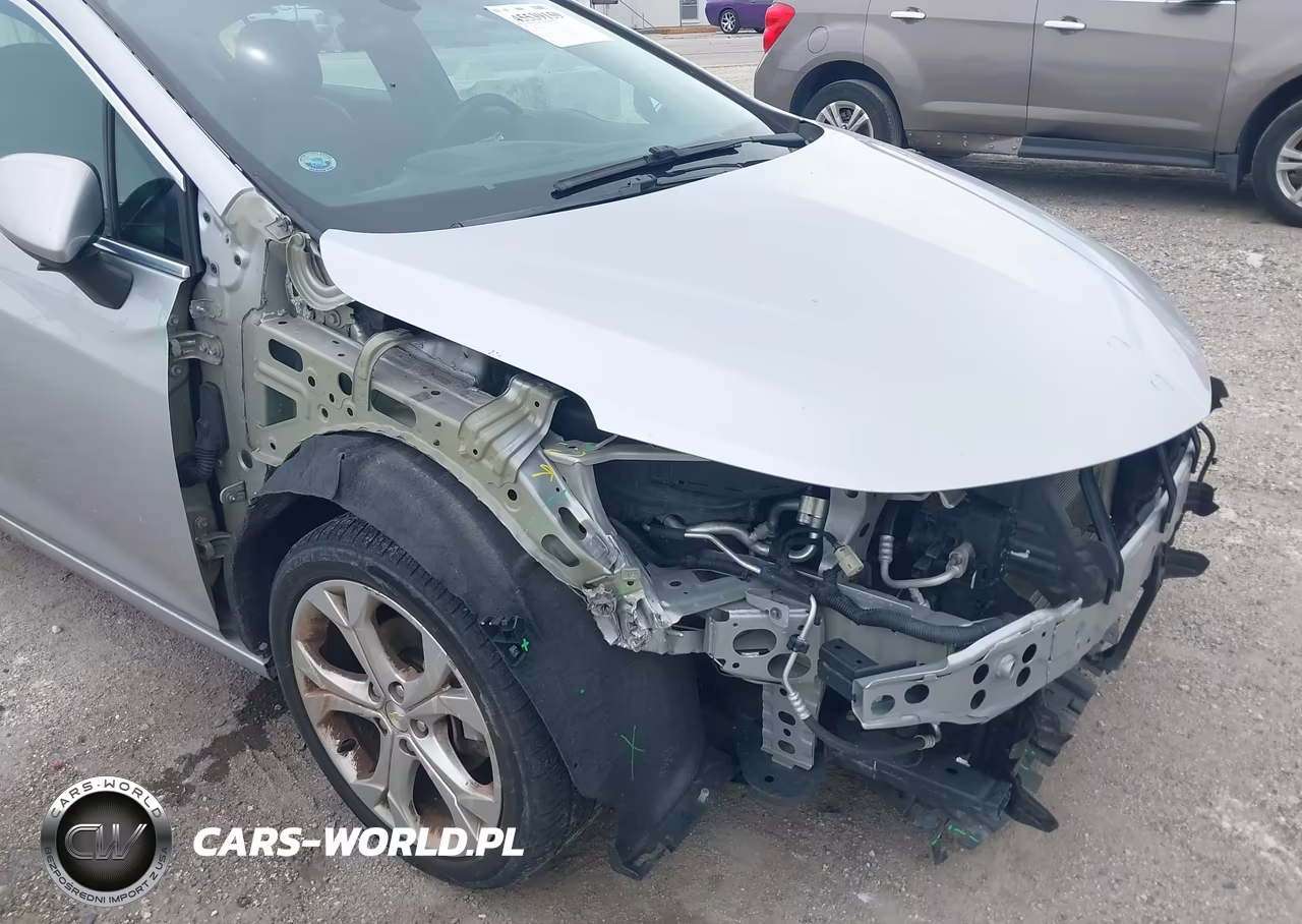 2018 Chevrolet Cruze Premier Auto VIN:3G1BF6SM2JS638859 - 6