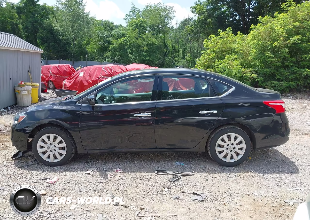 2018 Nissan Sentra S VIN:3N1AB7AP7JY255077 - 14