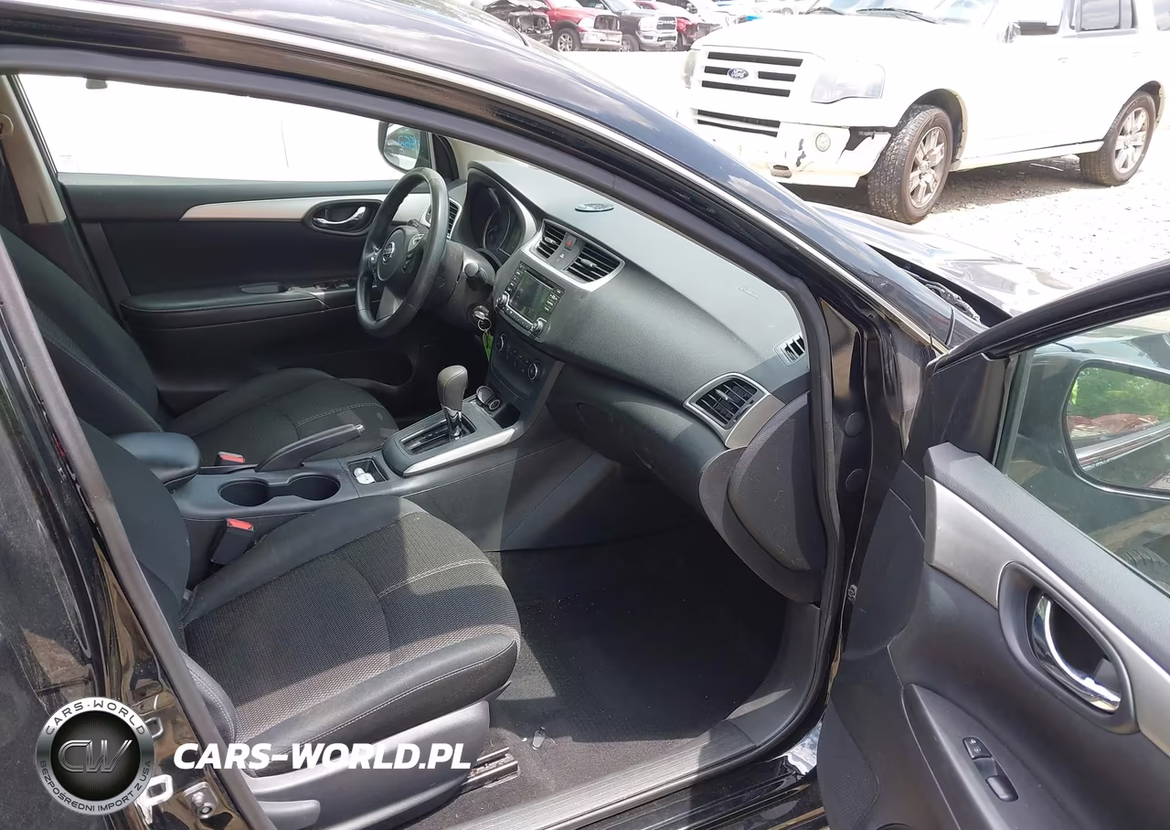 2018 Nissan Sentra S VIN:3N1AB7AP7JY255077 - 5