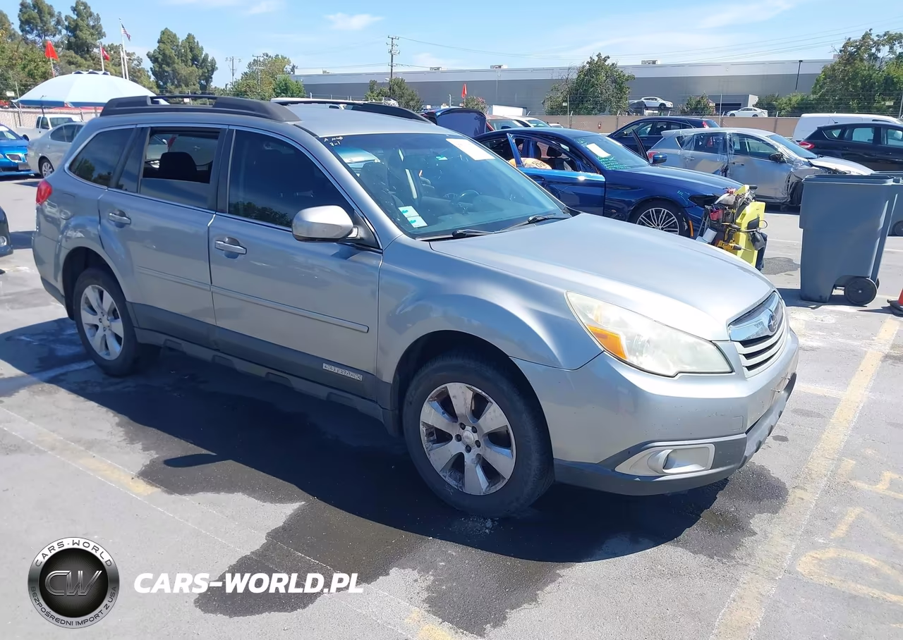 2011 Subaru Outback 2.5I Premium – zdjęcie 1 z 11