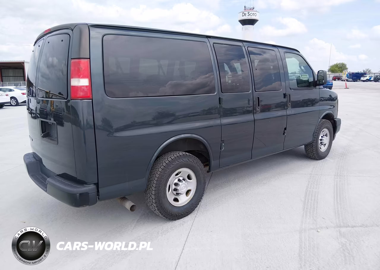 2017 Chevrolet Express 2500 Ls VIN:1GAWGEFG9H1266624 - 4
