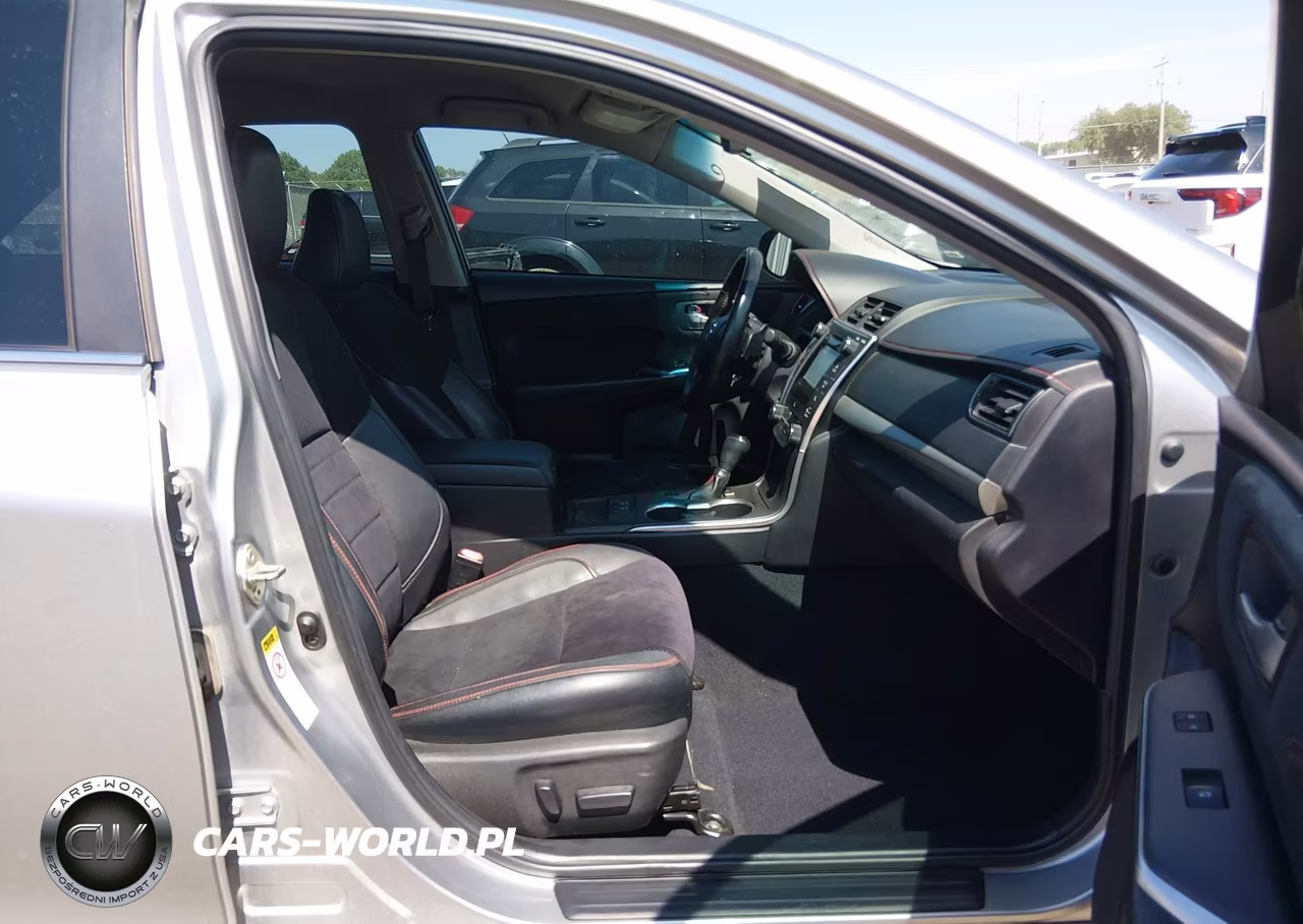 2015 Toyota Camry Xse VIN:4T1BF1FK2FU030345 - 5