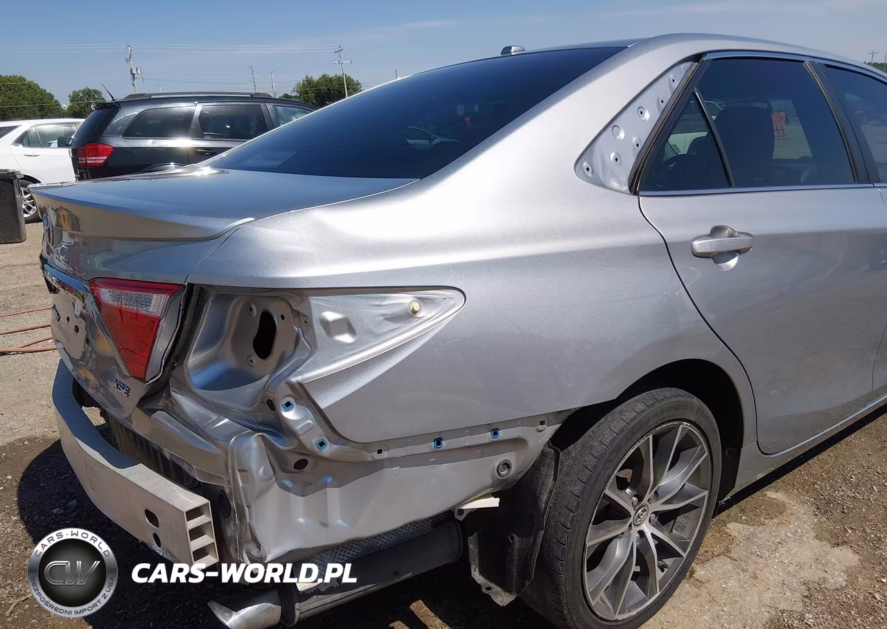 2015 Toyota Camry Xse VIN:4T1BF1FK2FU030345 - 6
