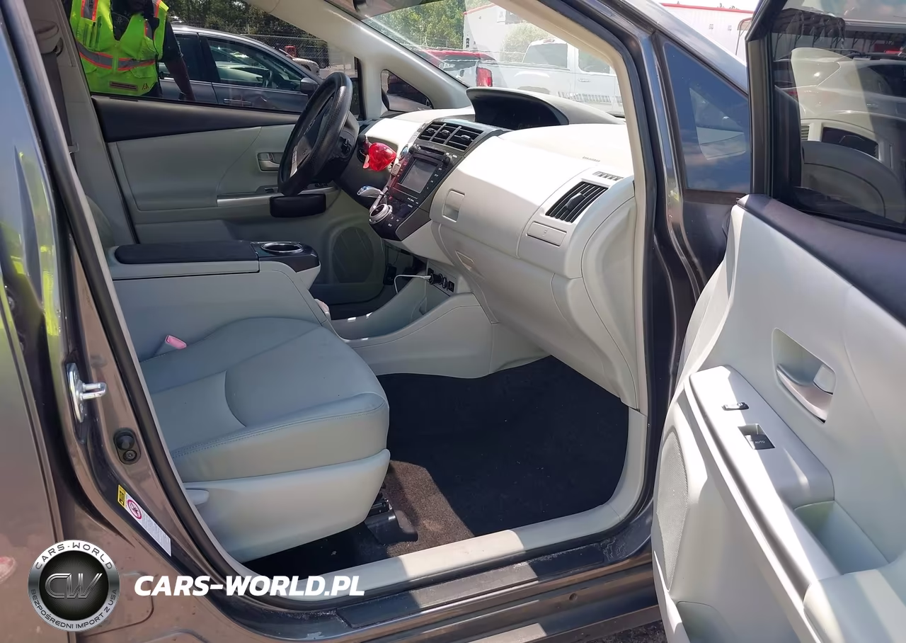 2012 Toyota Prius V Five VIN:JTDZN3EU0C3034979 - 5