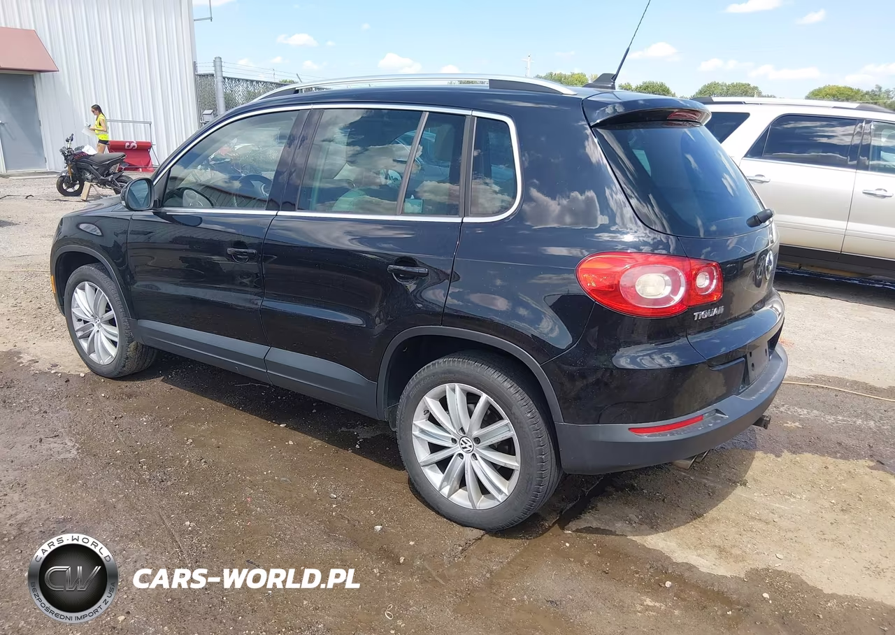 2011 Volkswagen Tiguan Sel VIN:WVGBV7AX2BW545322 - 3