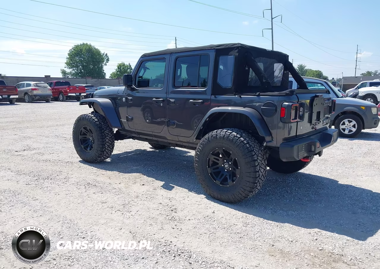 2018 Jeep Wrangler Unlimited Sahara VIN:1C4HJXEG6JW291777 - 3