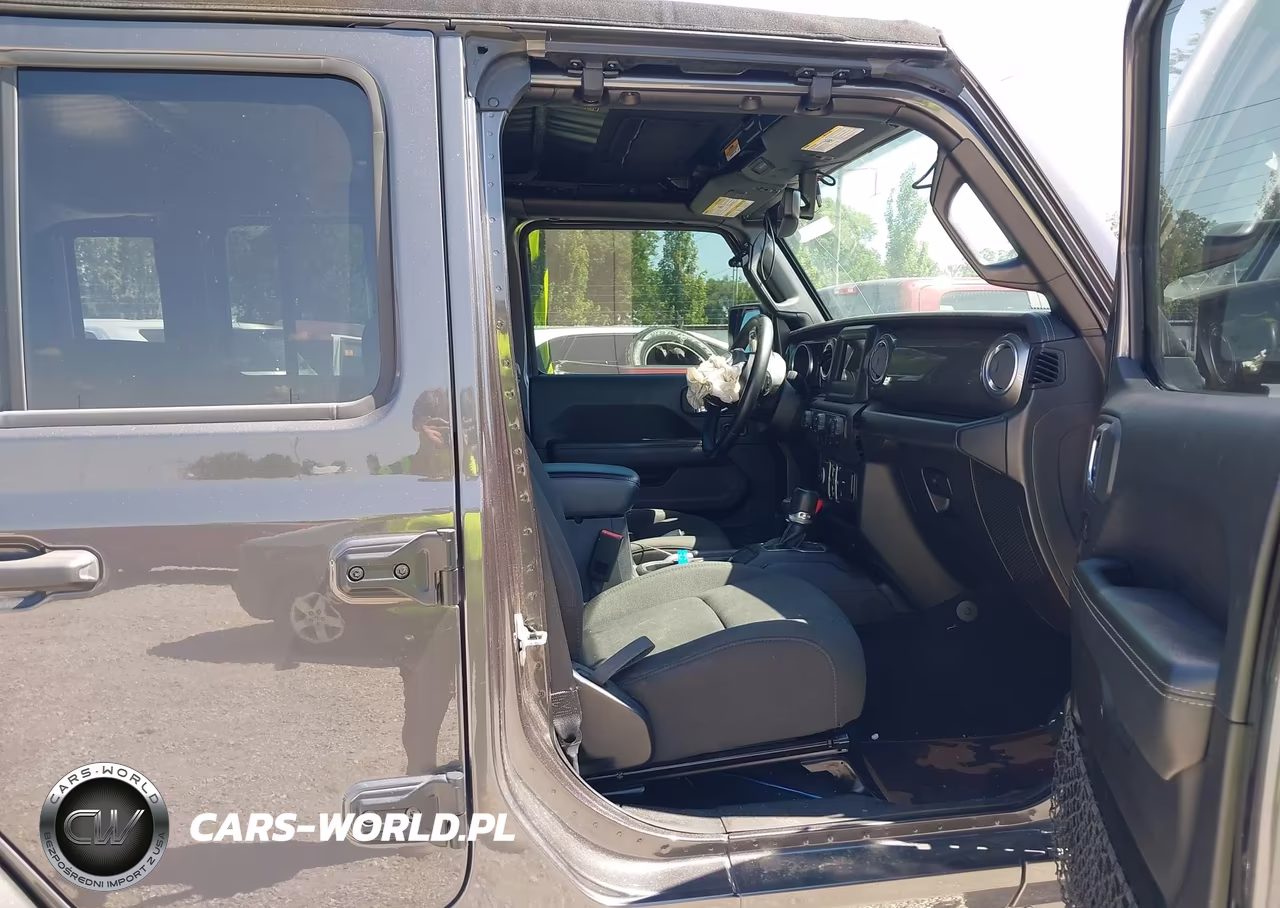 2018 Jeep Wrangler Unlimited Sahara VIN:1C4HJXEG6JW291777 - 5