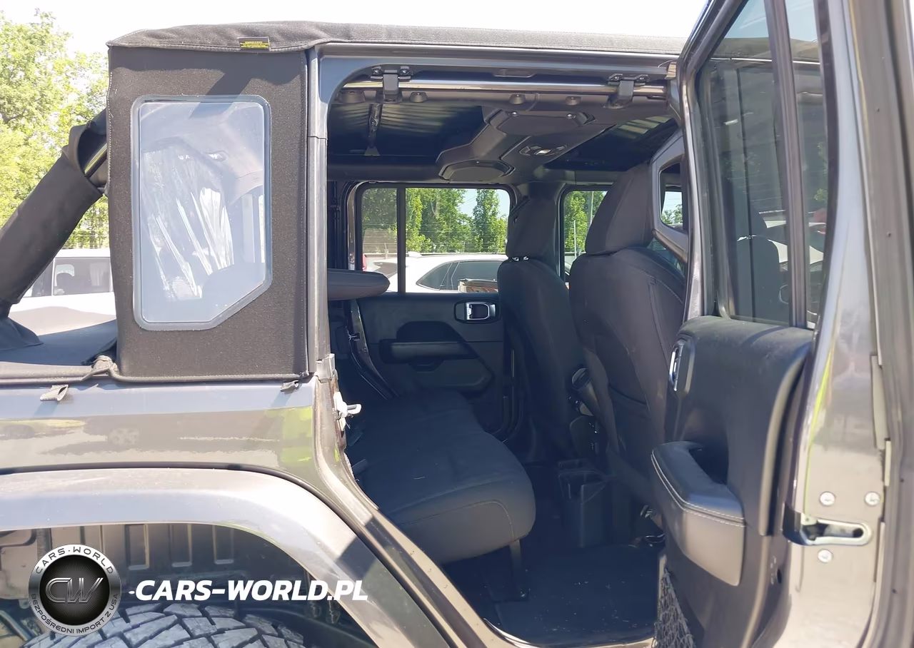 2018 Jeep Wrangler Unlimited Sahara VIN:1C4HJXEG6JW291777 - 8