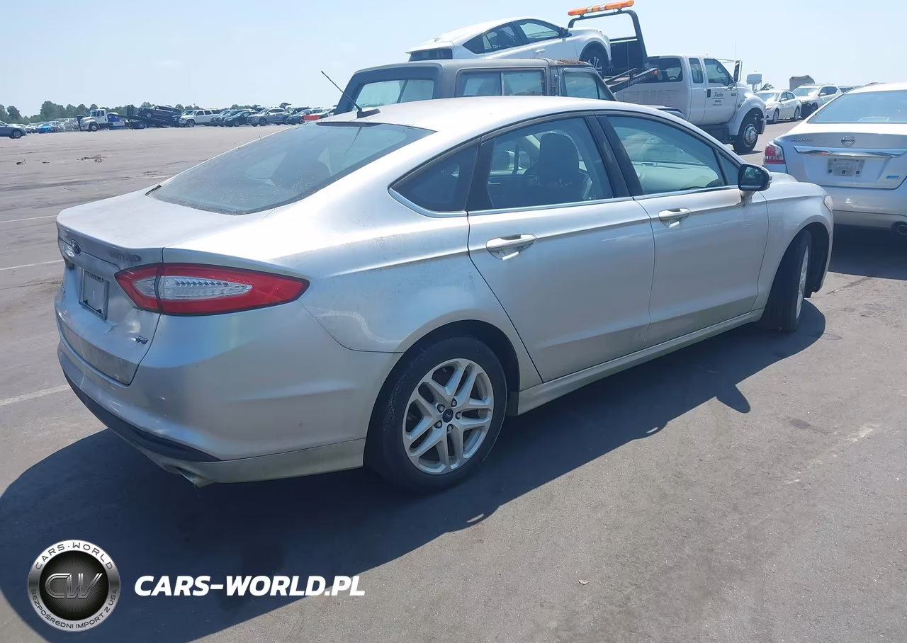 2014 Ford Fusion Se VIN:3FA6P0H71ER385704 - 4