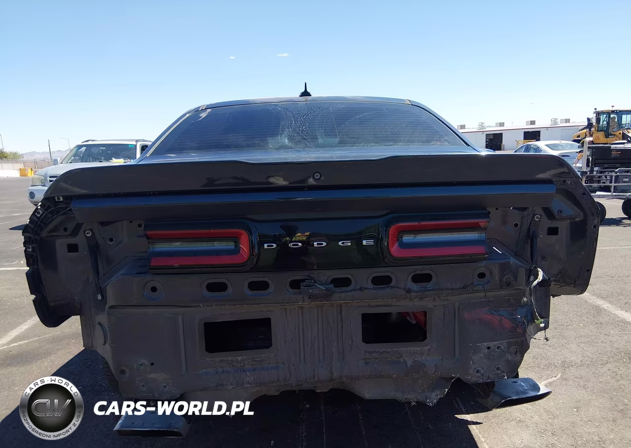 2018 Dodge Challenger R-T Plus VIN:2C3CDZBT6JH241267 - 17