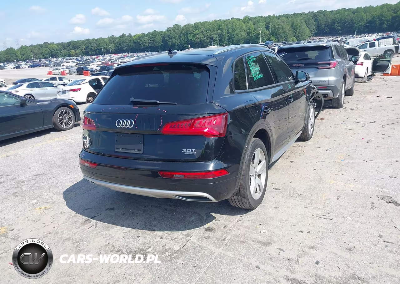 2018 Audi Q5 2.0T Premium VIN:WA1ANAFY8J2205235 - 4