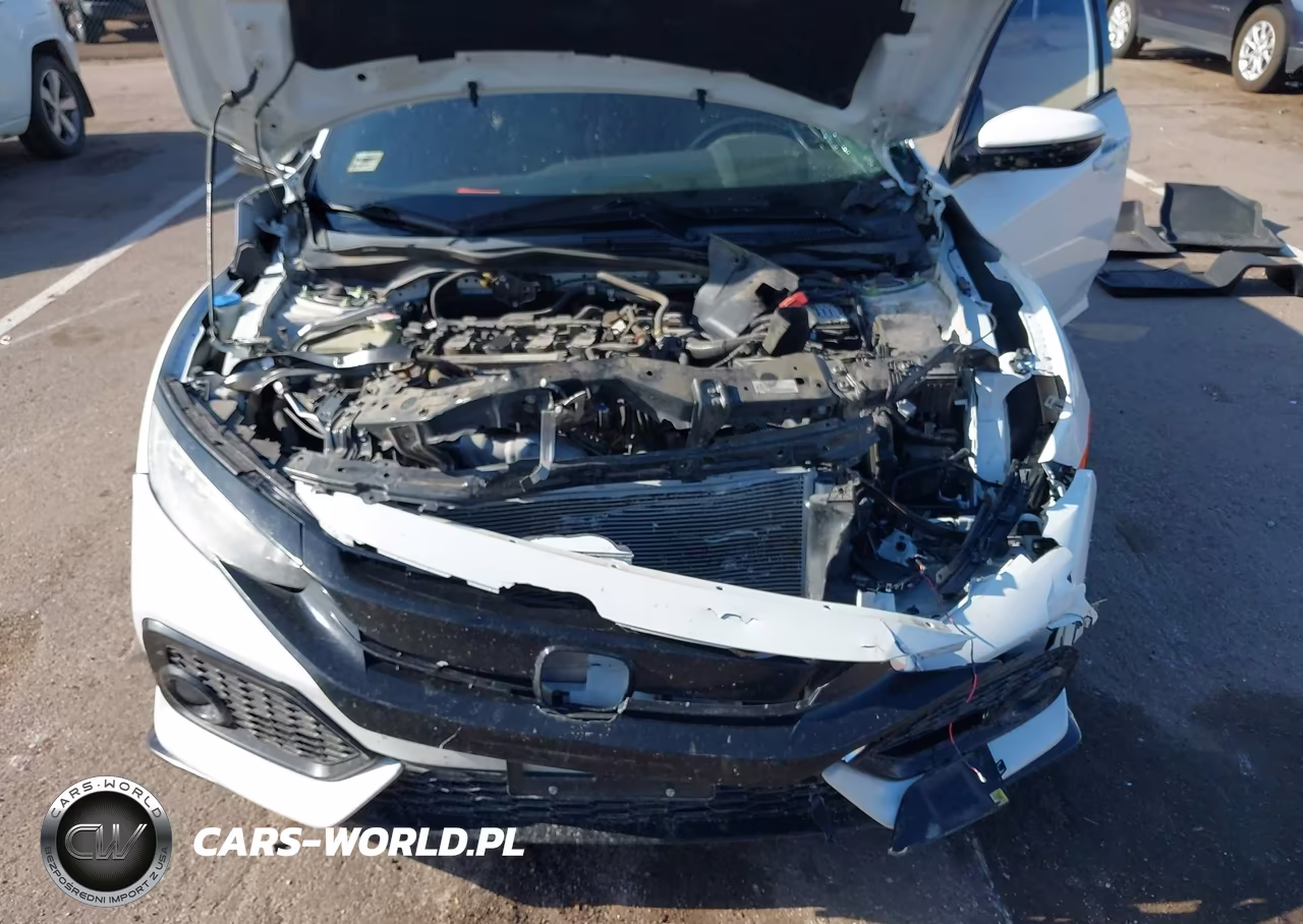 2017 Honda Civic Sport Touring VIN:SHHFK7H91HU231744 - 10