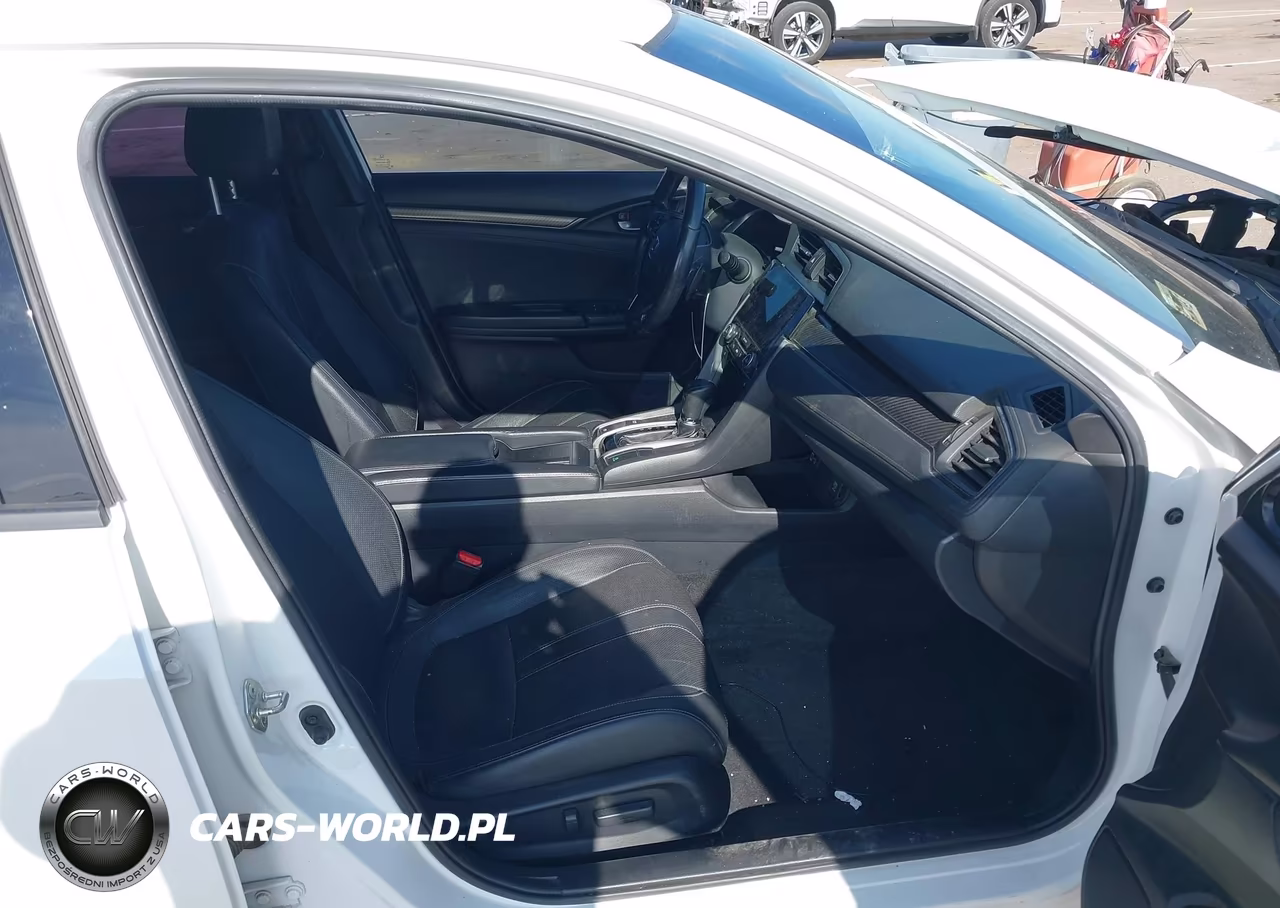 2017 Honda Civic Sport Touring VIN:SHHFK7H91HU231744 - 5