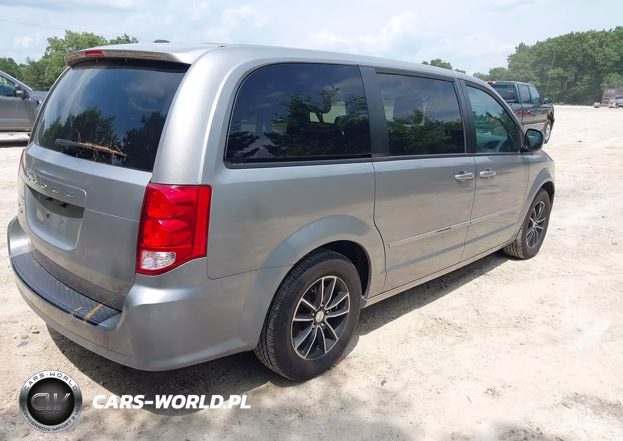 2016 Dodge Grand Caravan Se Plus VIN:2C4RDGBG3GR330696 - 4