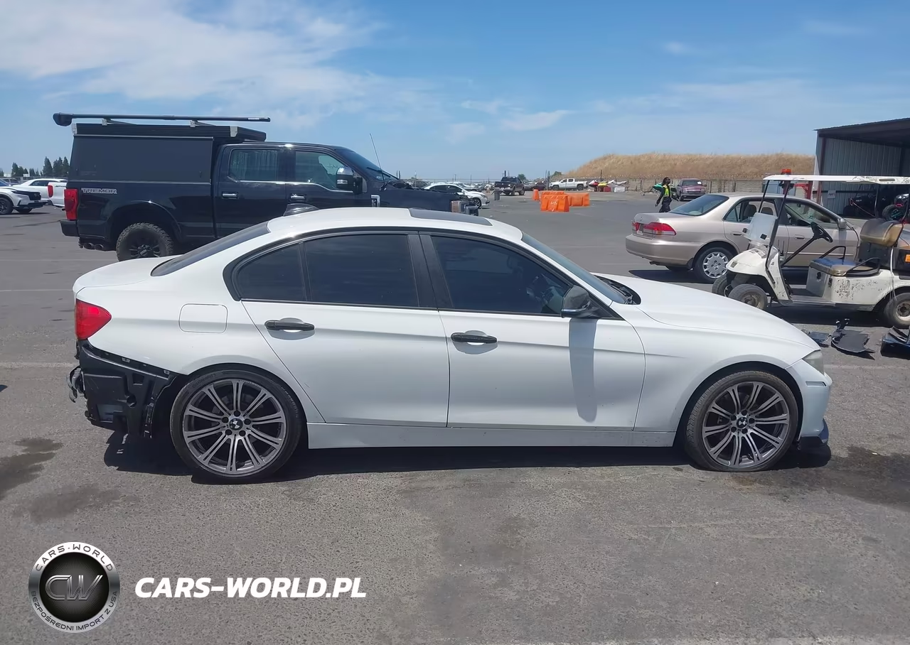 2013 BMW 328I VIN:WBA3C1C57DF440489 - 13