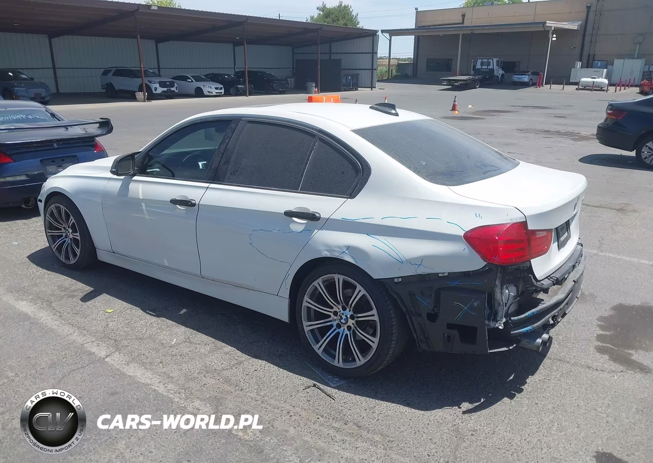 2013 BMW 328I VIN:WBA3C1C57DF440489 - 3
