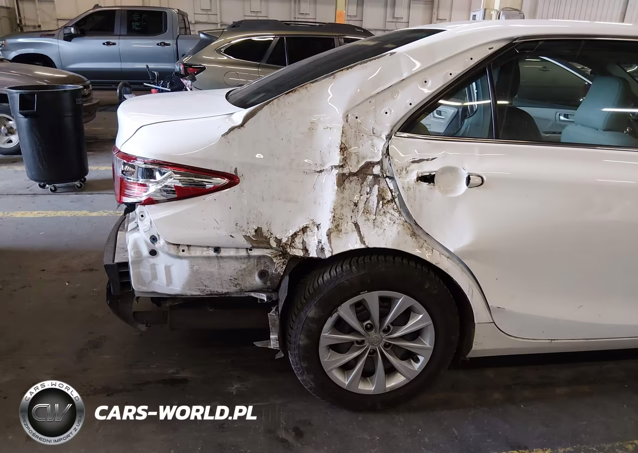 2016 Toyota Camry Le VIN:4T4BF1FK3GR528349 - 6