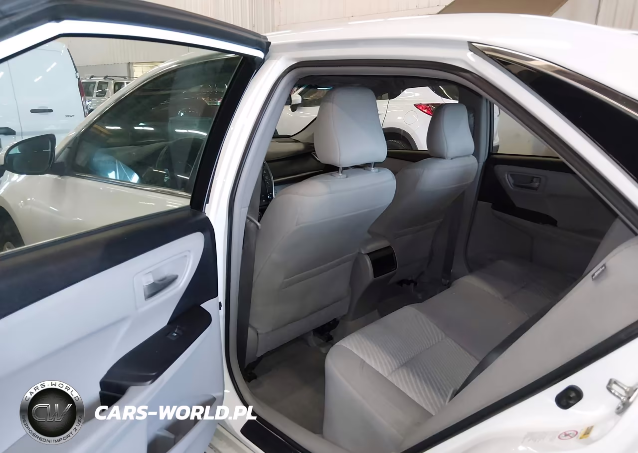 2016 Toyota Camry Le VIN:4T4BF1FK3GR528349 - 8