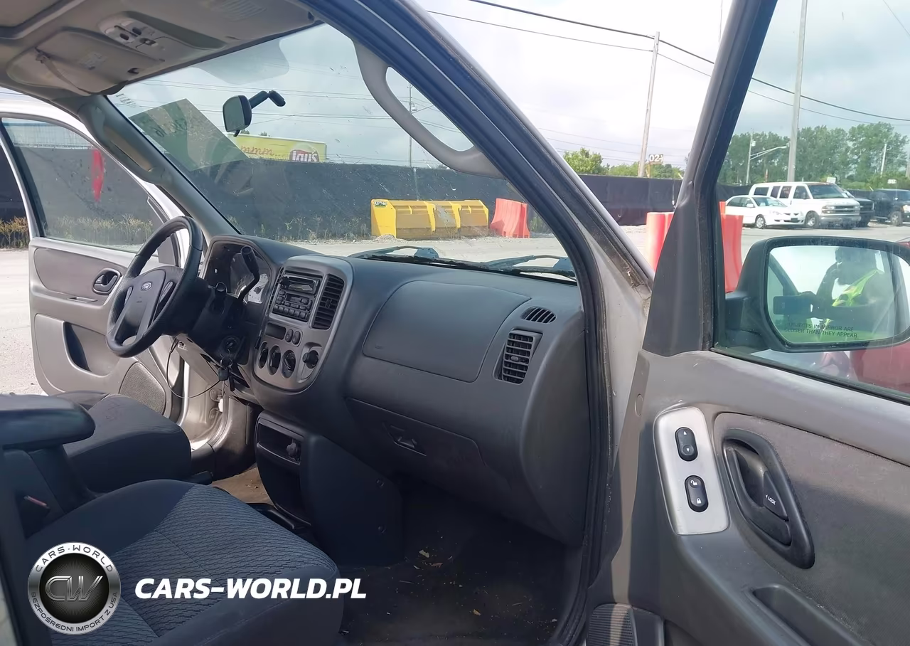 2003 Ford Escape Xlt VIN:1FMYU93123KC87197 - 5