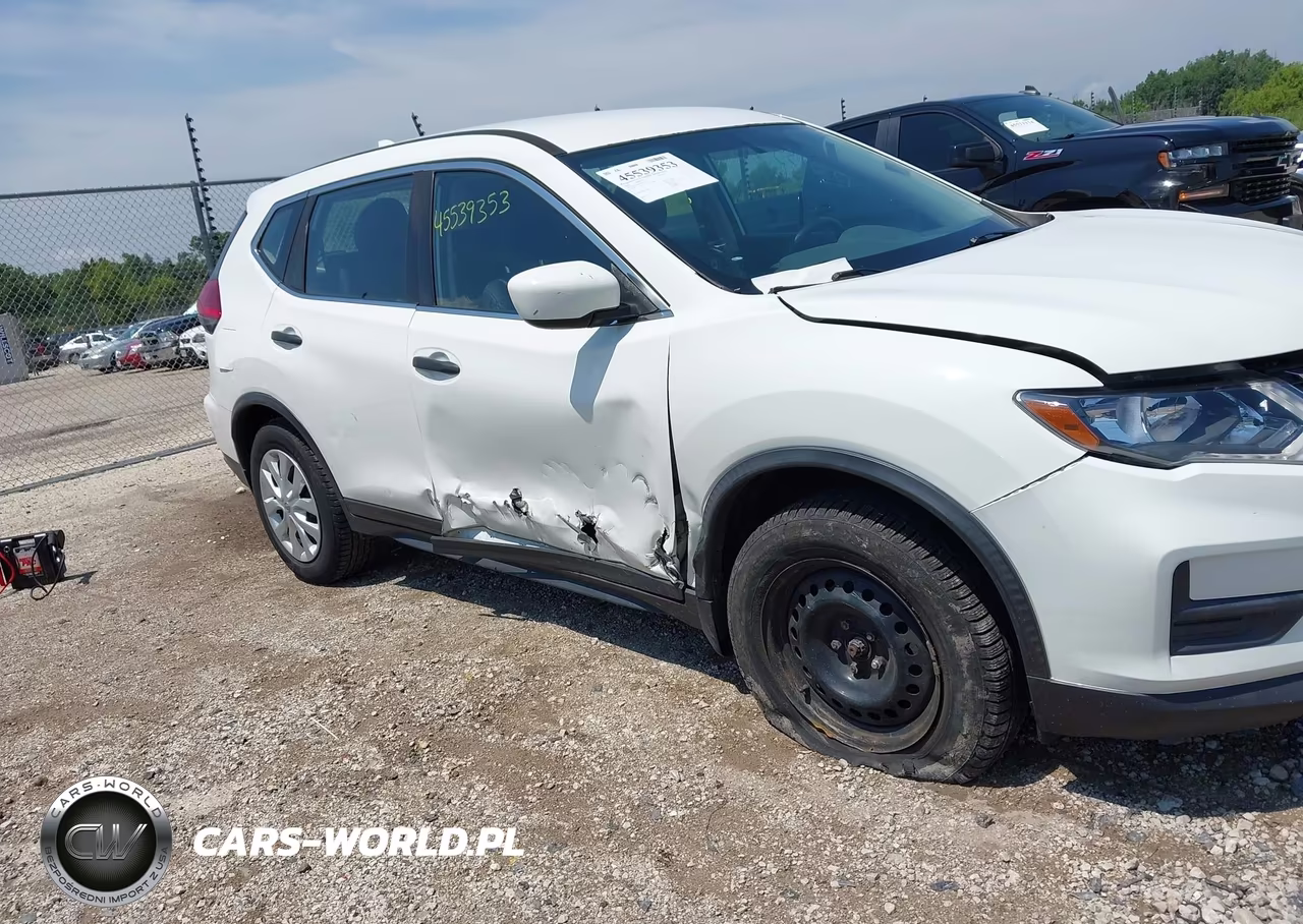 2017 Nissan Rogue S VIN:JN8AT2MV3HW004327 - 6
