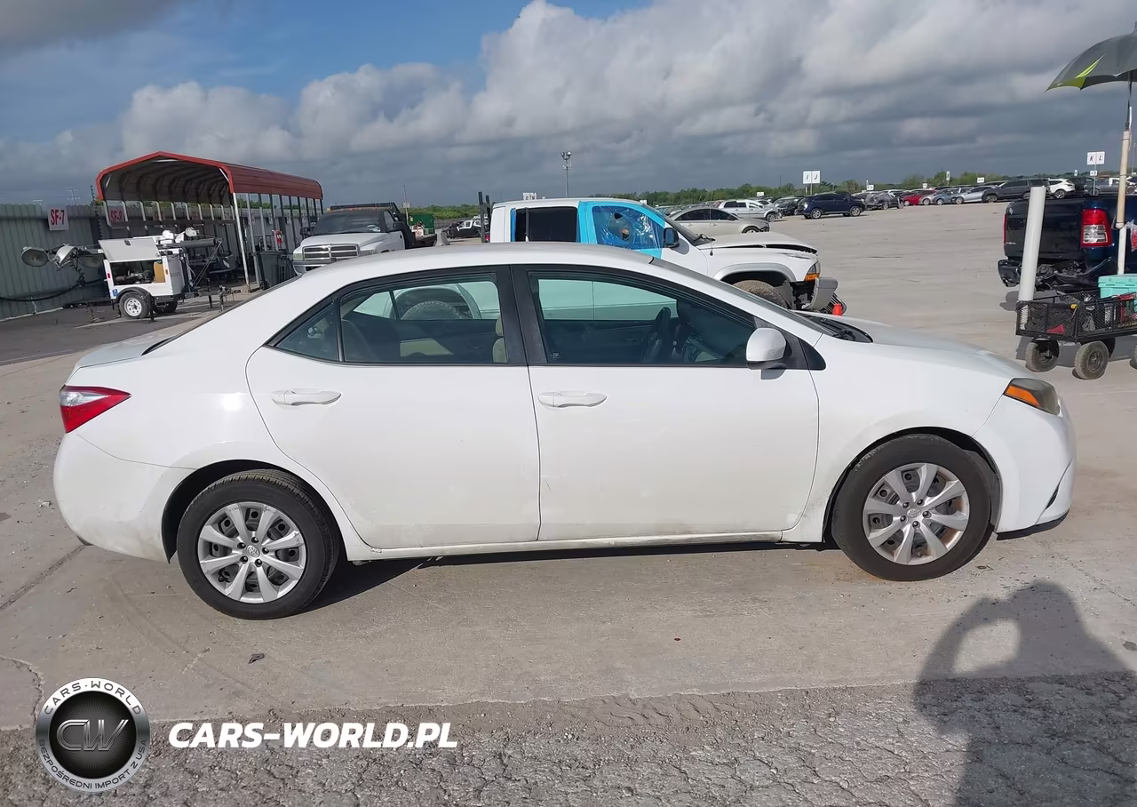 2016 Toyota Corolla Le VIN:2T1BURHE9GC733908 - 13
