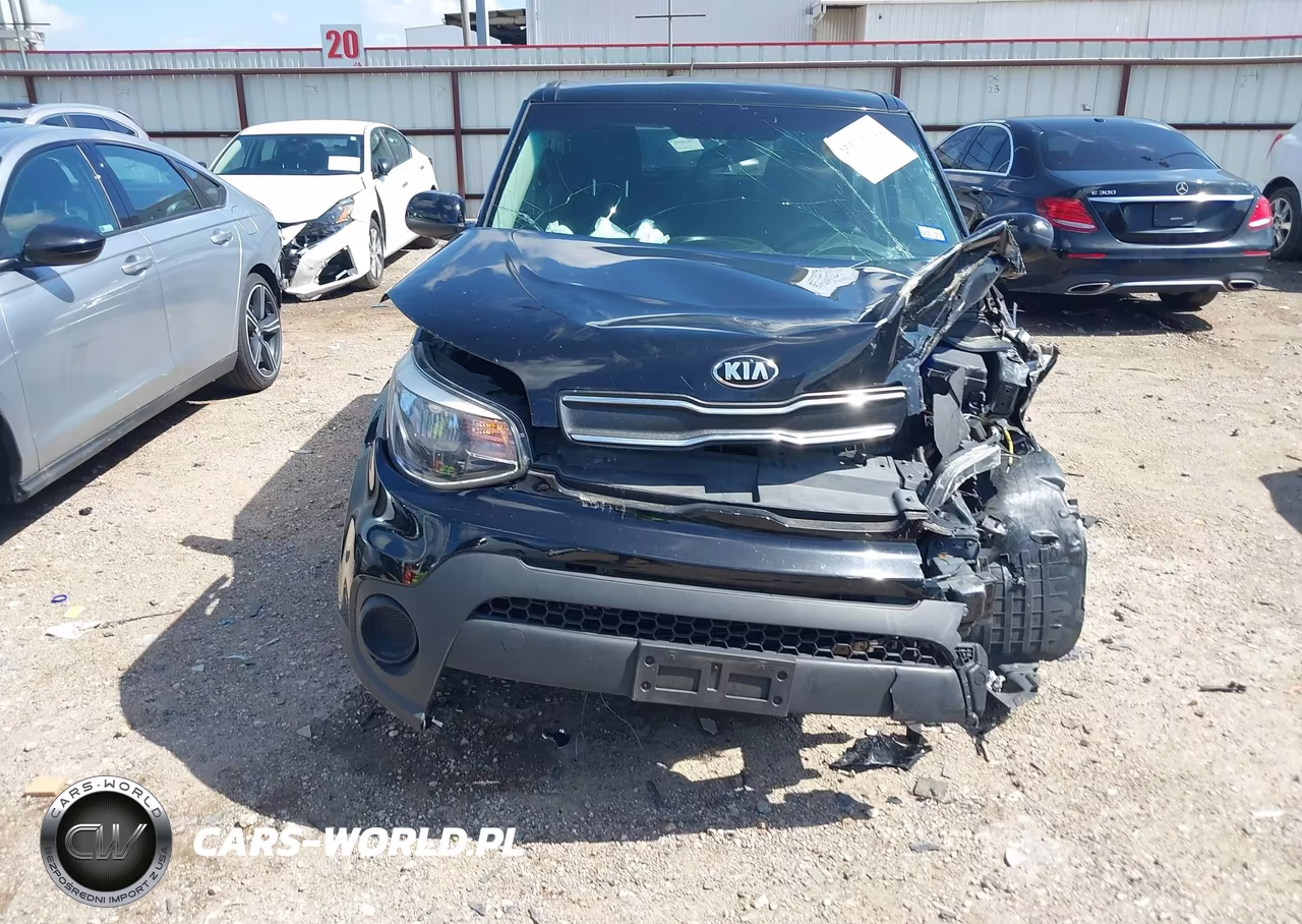 2018 Kia Soul VIN:KNDJN2A20J7543133 - 12