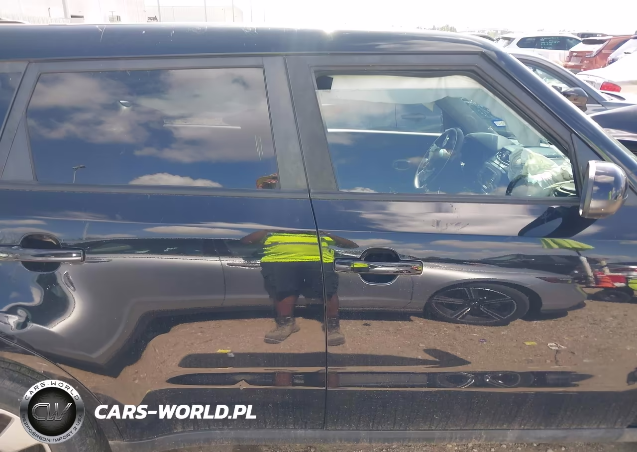 2018 Kia Soul VIN:KNDJN2A20J7543133 - 13