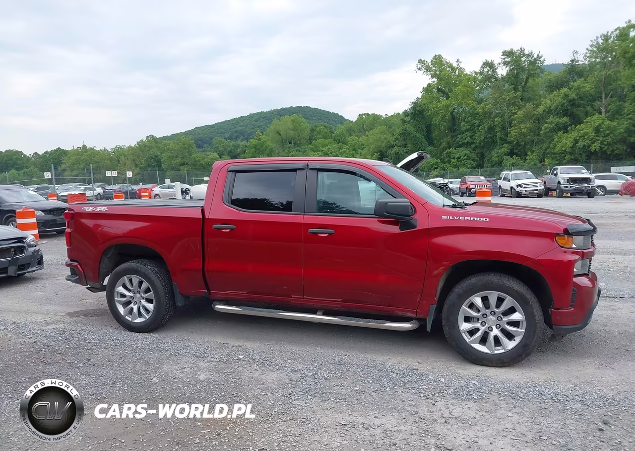2021 Chevrolet Silverado 1500 4Wd Short Bed Custom VIN:3GCPYBEKXMG274224 - 13