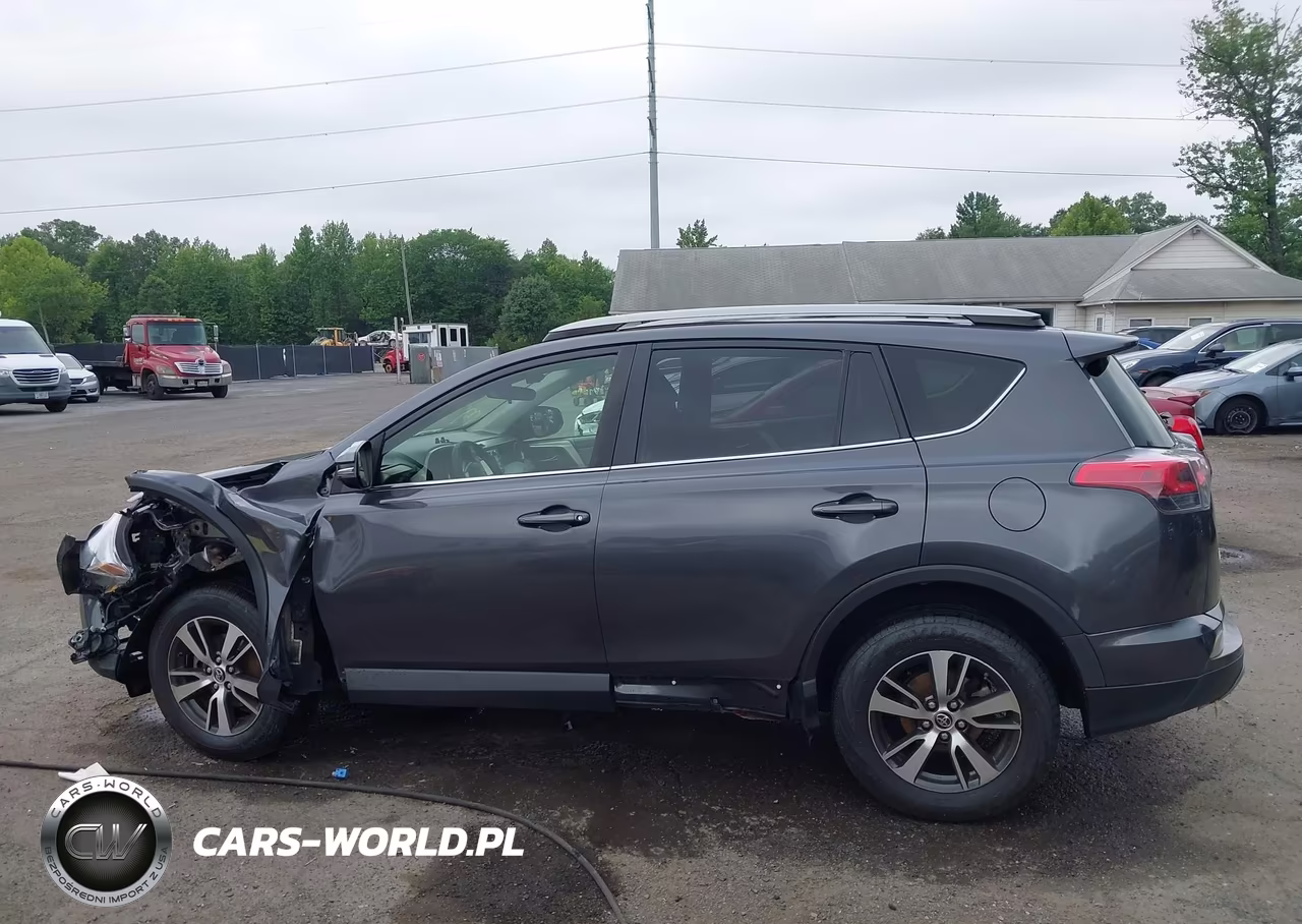 2017 Toyota Rav4 Xle VIN:JTMRFREV7HJ701879 - 13