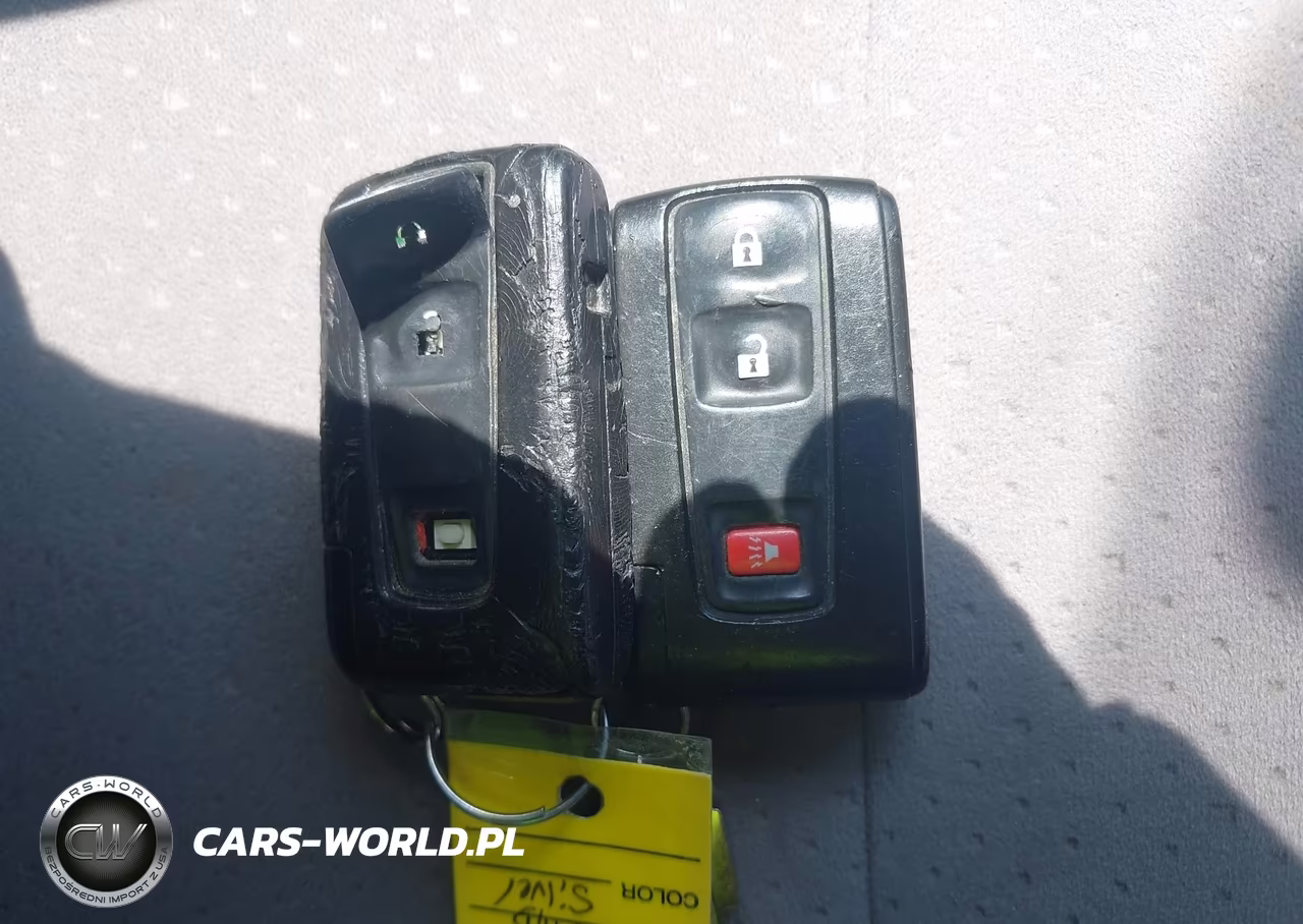 2004 Toyota Prius VIN:JTDKB20U240094132 - 11