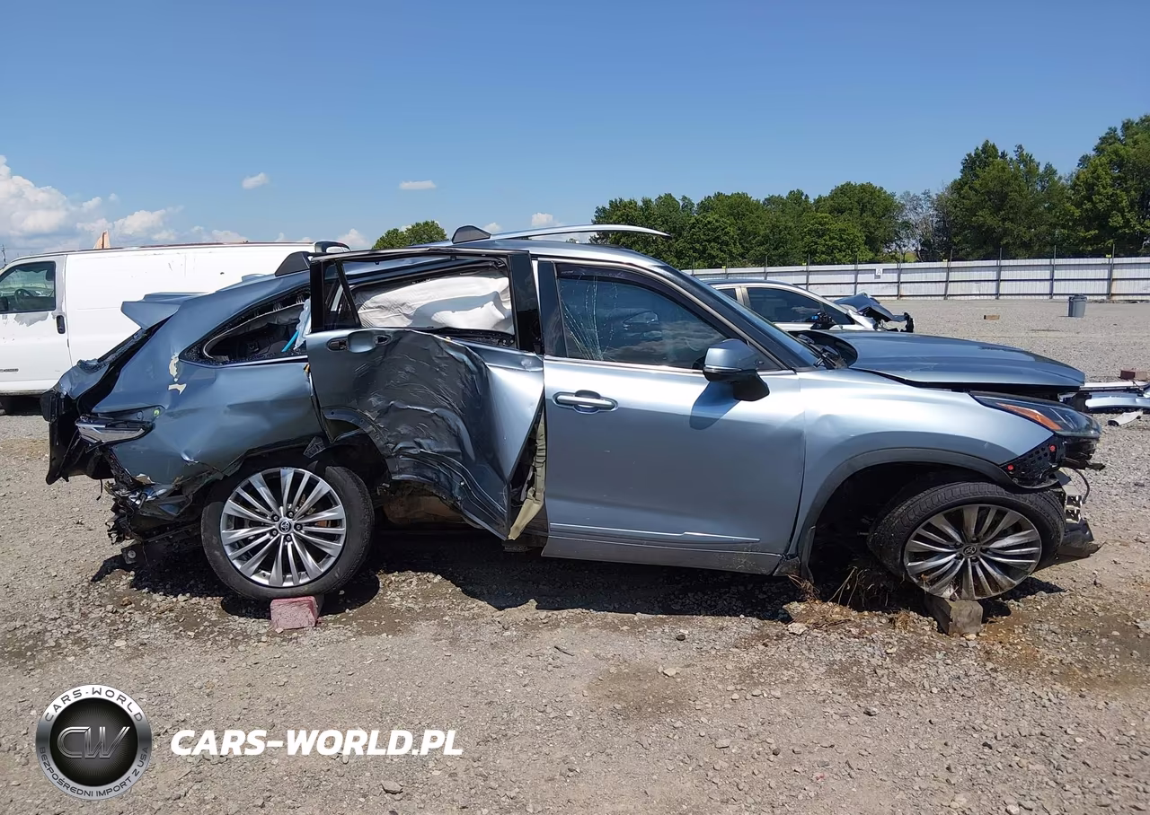 2021 Toyota Highlander Platinum VIN:5TDFZRBH8MS078553 - 13