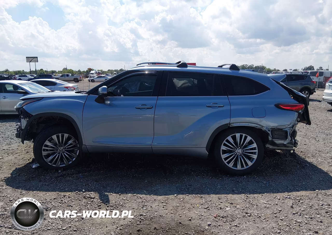 2021 Toyota Highlander Platinum VIN:5TDFZRBH8MS078553 - 14