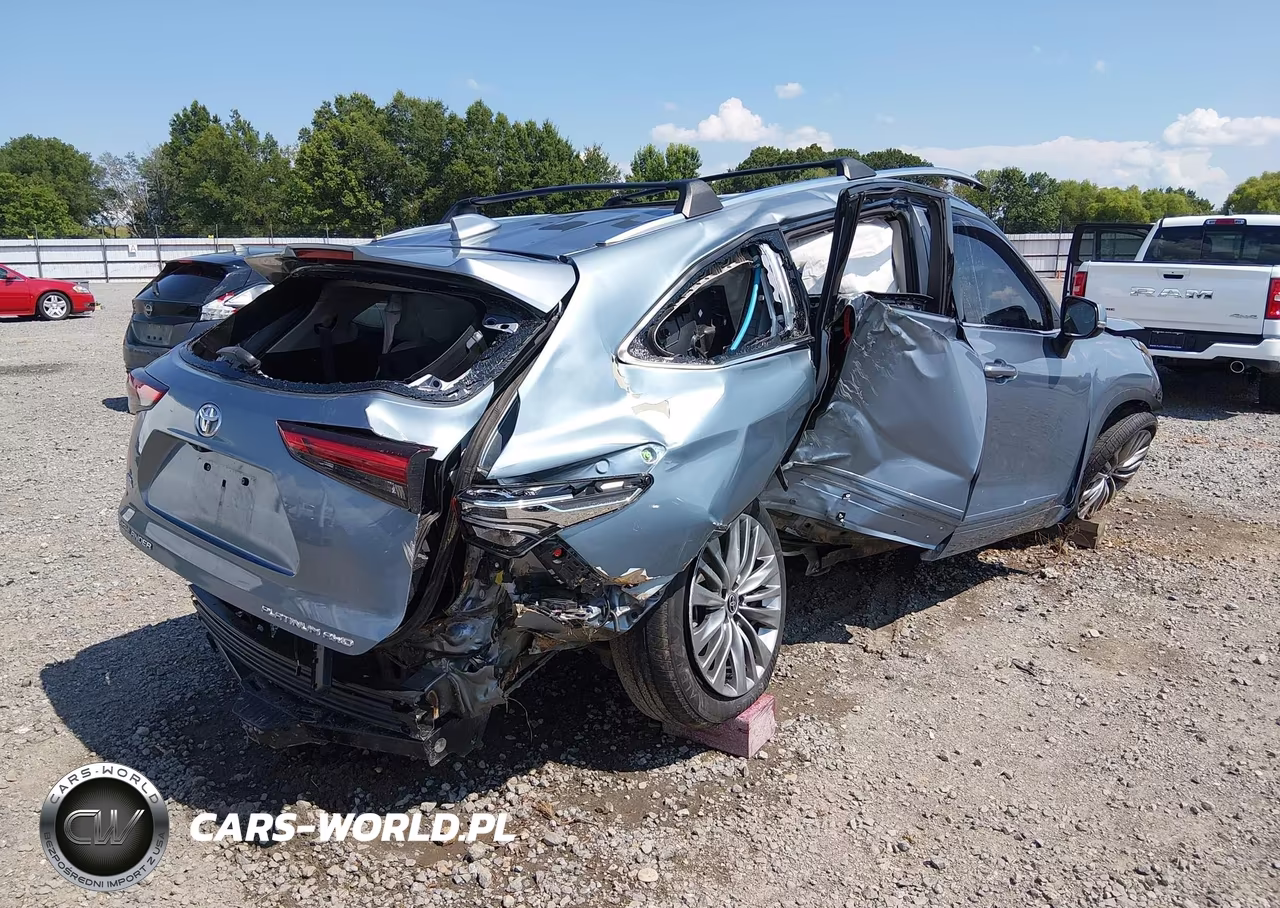 2021 Toyota Highlander Platinum VIN:5TDFZRBH8MS078553 - 4