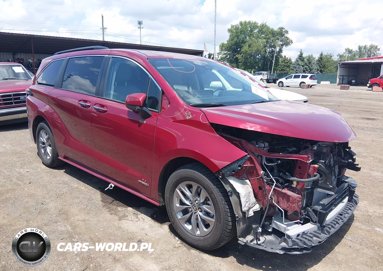 2021 Toyota Sienna Xle