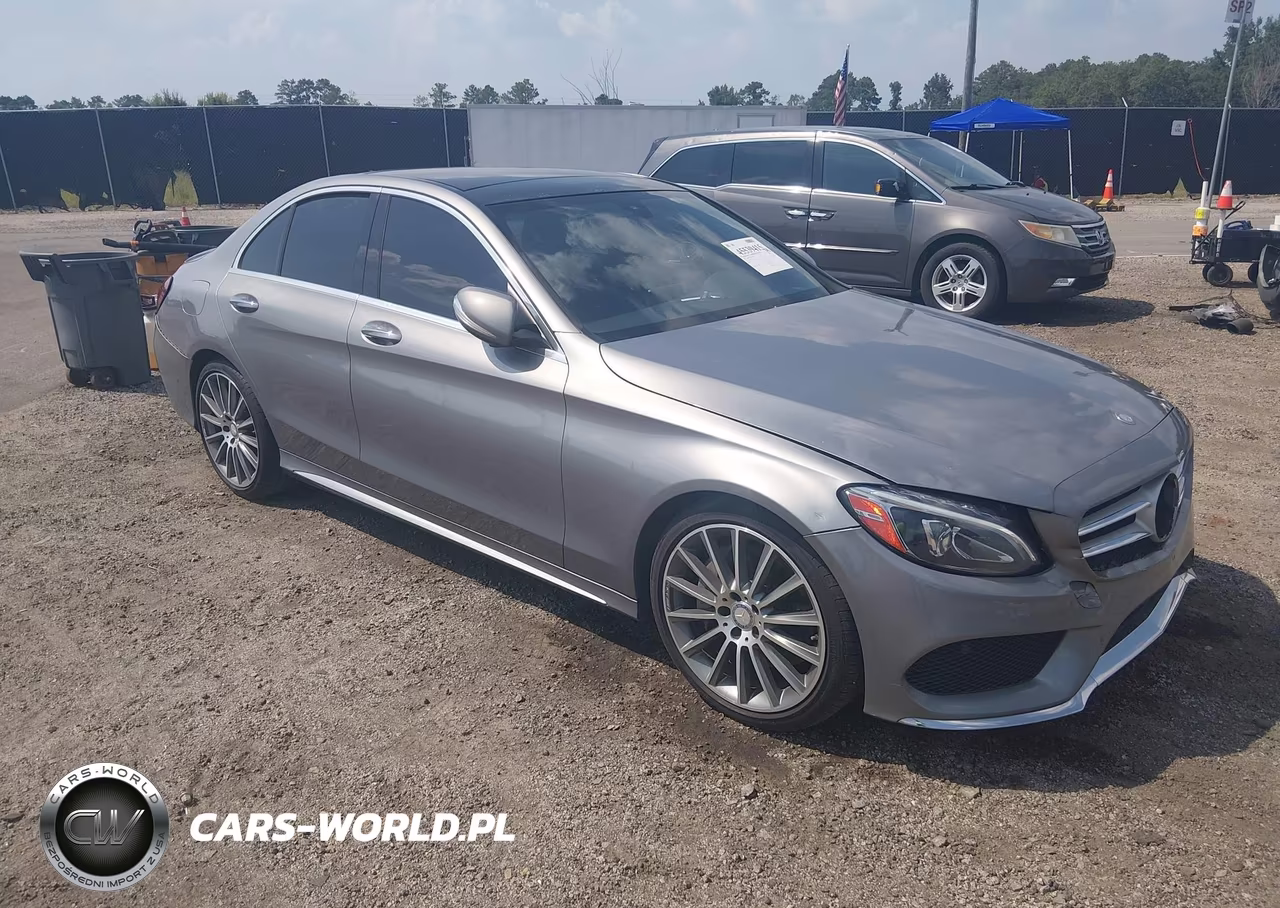 2015 Mercedes-Benz C 300 Sport