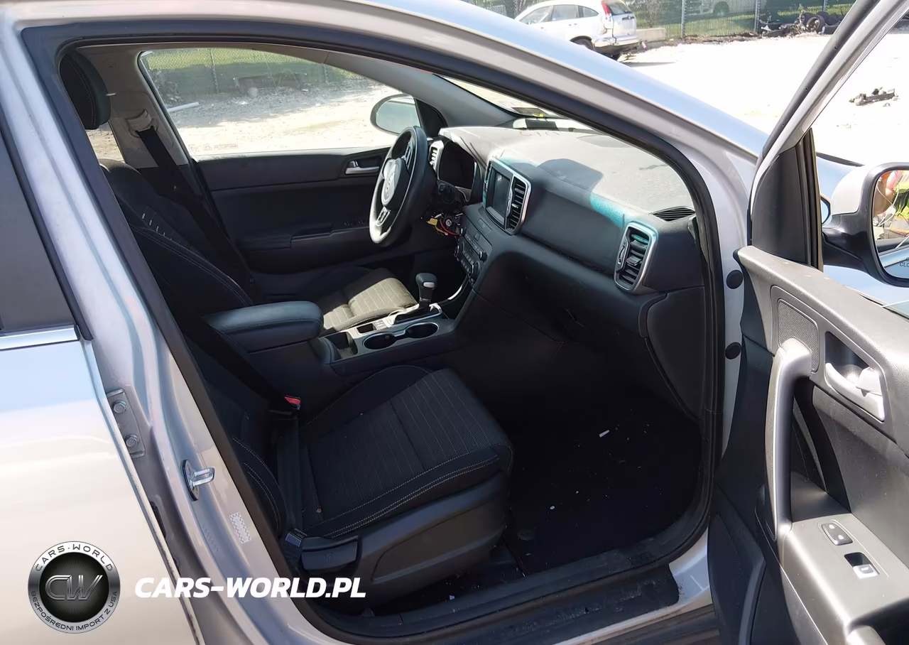 2019 Kia Sportage Lx VIN:KNDPMCAC8K7501354 - 5