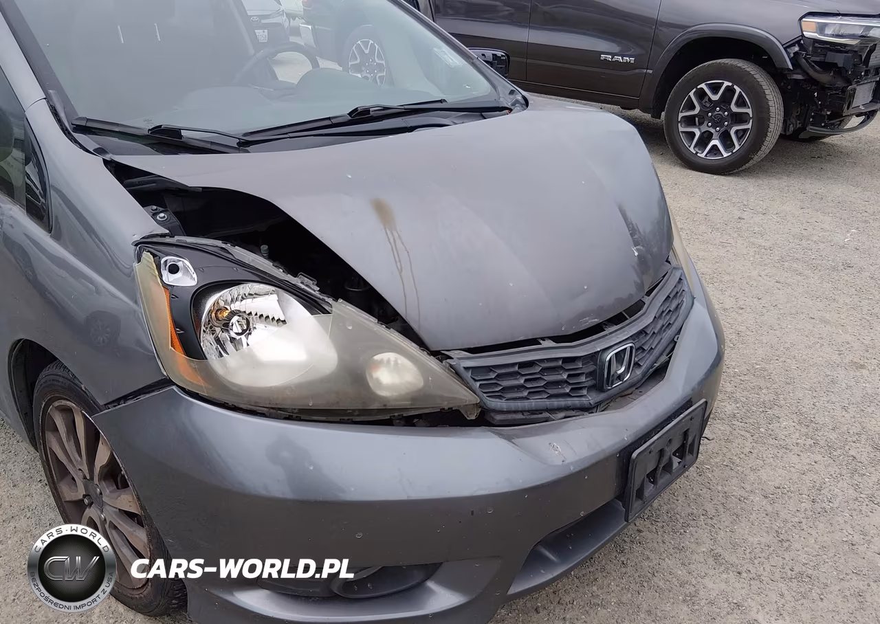 2012 Honda Fit Sport VIN:JHMGE8H5XCC007330 - 17