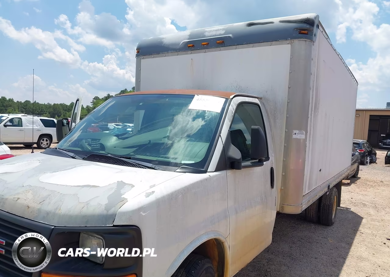 2004 GMC Savana Cutaway Standard W-C7L-C7N VIN:1GDJG31UX41908759 - 11