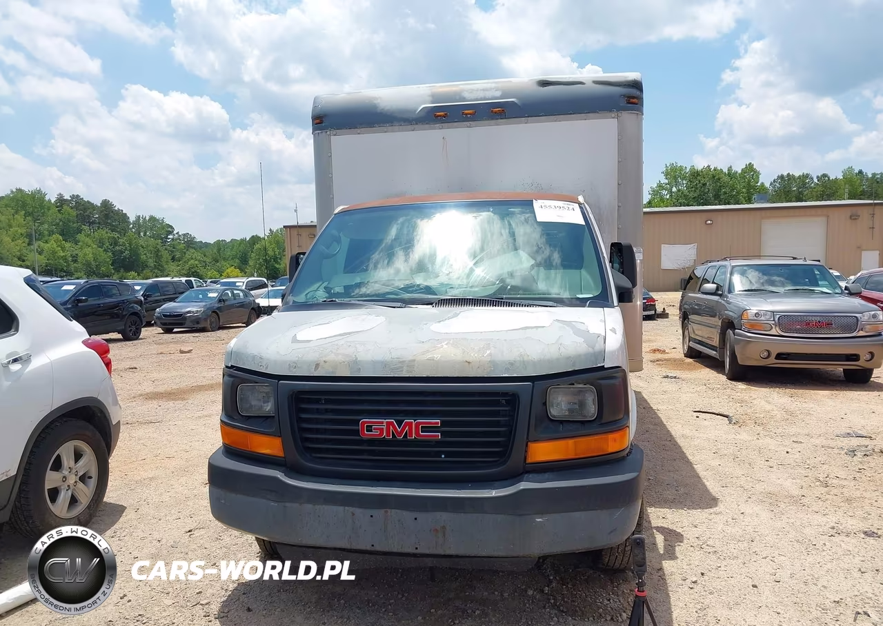 2004 GMC Savana Cutaway Standard W-C7L-C7N VIN:1GDJG31UX41908759 - 12