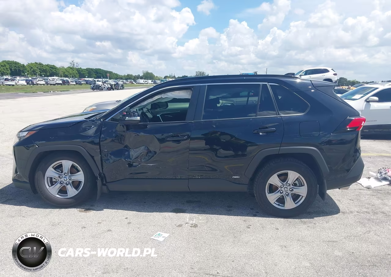 2024 Toyota Rav4 Hybrid Xle VIN:JTMRWRFV5RD269016 - 14