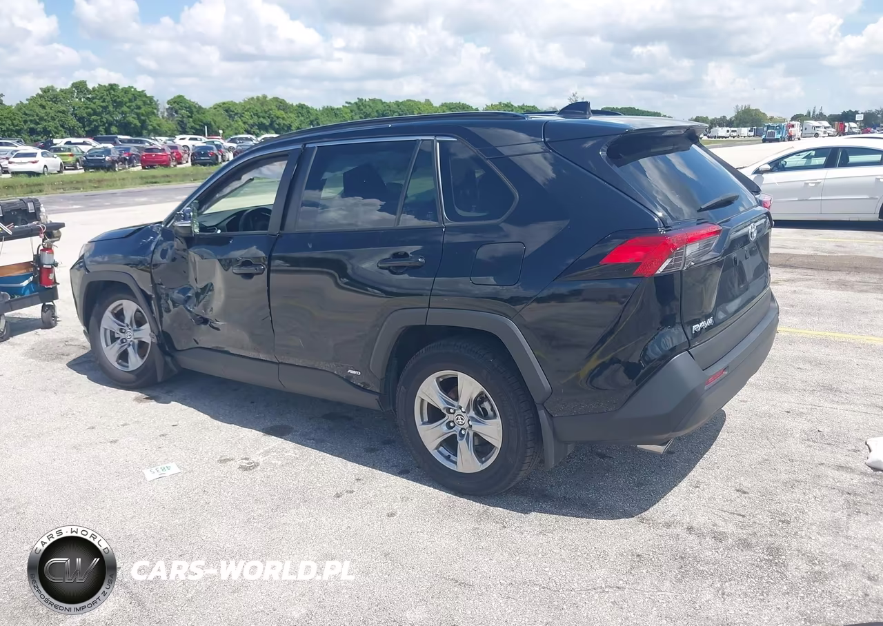 2024 Toyota Rav4 Hybrid Xle VIN:JTMRWRFV5RD269016 - 3