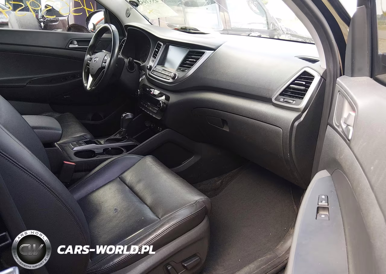 2017 Hyundai Tucson Se Plus VIN:KM8J3CA45HU479403 - 5