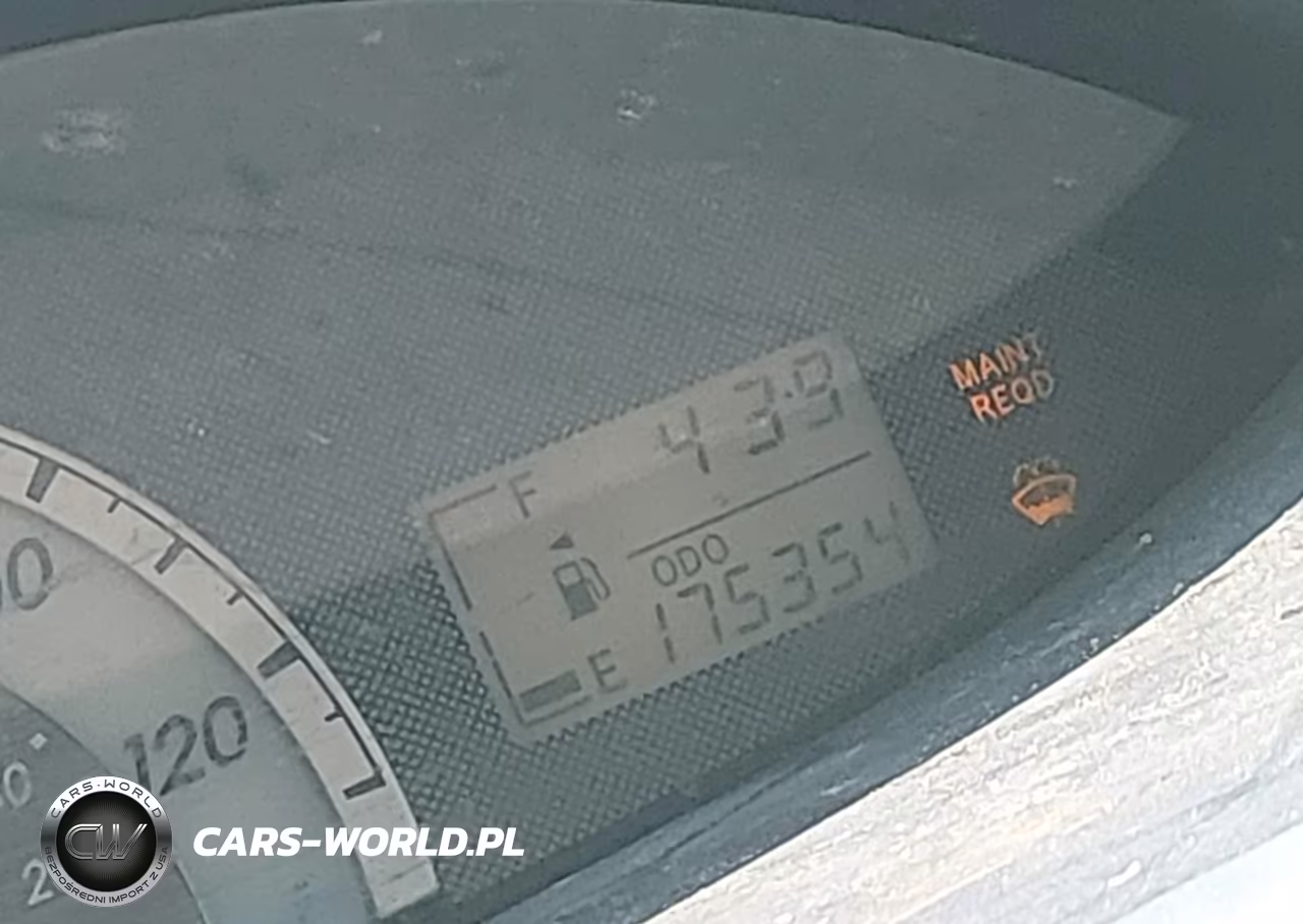 2007 Toyota Yaris VIN:JTDBT903271178639 - 7