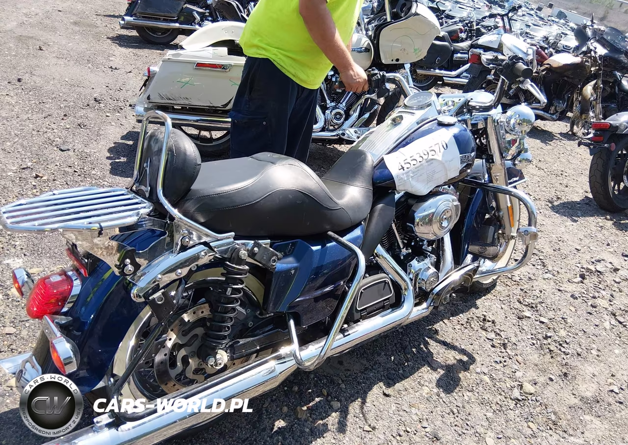 2013 Harley-Davidson Flhrc Road King Classic VIN:1HD1FRM13DB664716 - 4