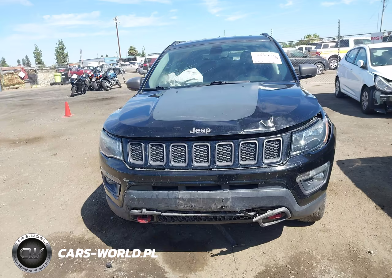 2019 Jeep Compass Trailhawk 4X4 VIN:3C4NJDDB8KT748118 - 12